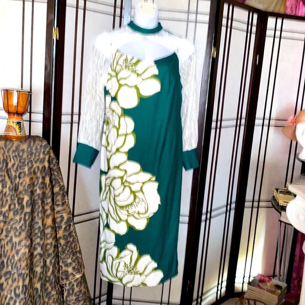 Flower green dress